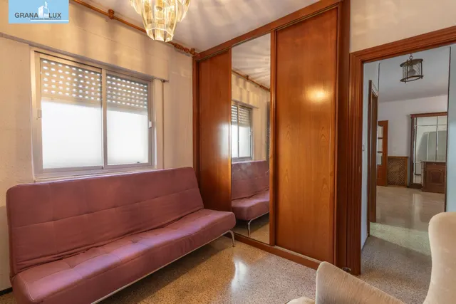 Estupendo piso  en la última planta en calle doctor azpitarte — 27