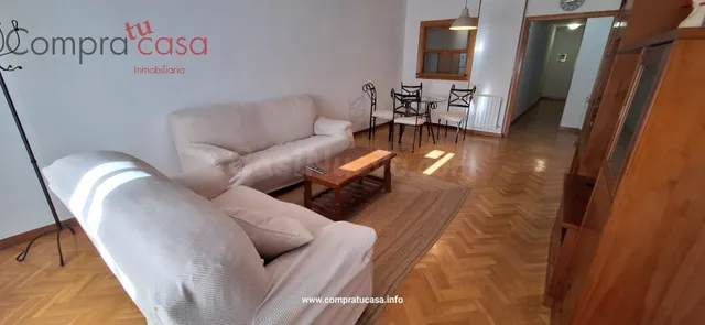 ALQUILER.-.CENTRICO.-.TERRAZA.-.GARAJE OPCIONAL - foto 2
