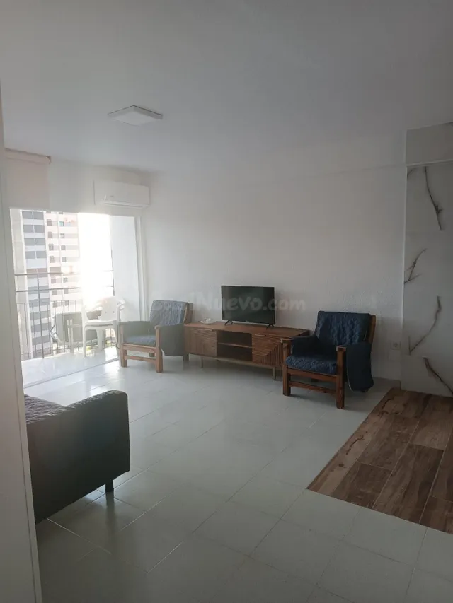 Apartamento en zona del Rincon de Loix. Reformado, 3 dormitorios, parking y piscina comunitaria. — 2