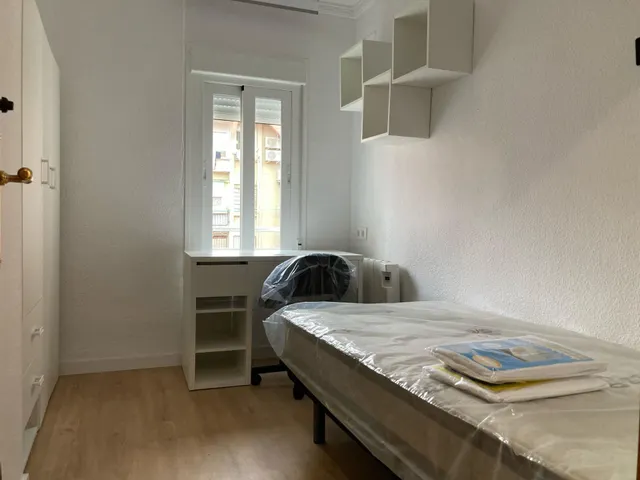 ESTUDIANTES!! 5 habitaciones EN PISO REFORMADO — 20