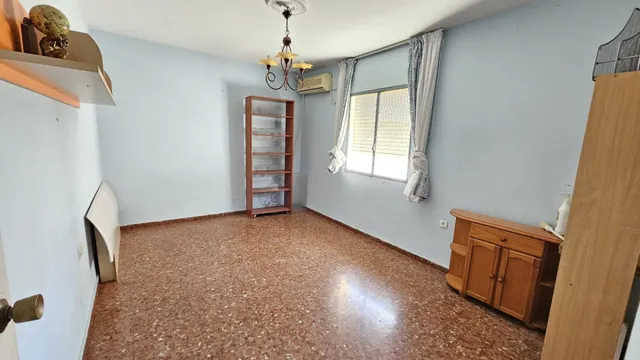 ✨ ¡Gran casa con cochera cerrada , llena de posibilidades! — 22