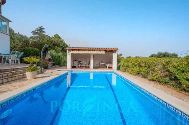 Villa con piscina privada, jardín y vistas al mar y montaña  - foto 5