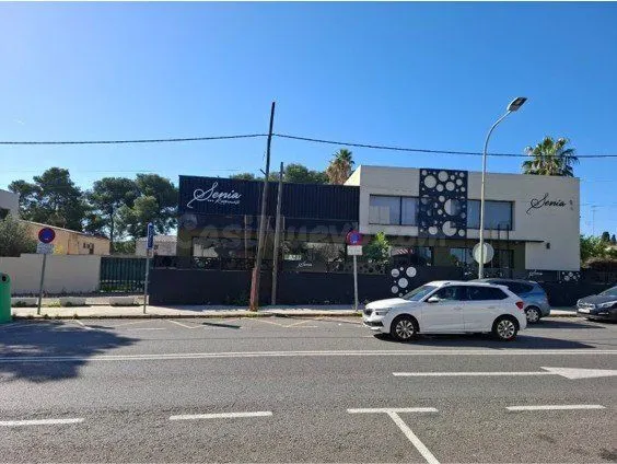 Local comercial 511m² en alquiler - La Cañada — 4