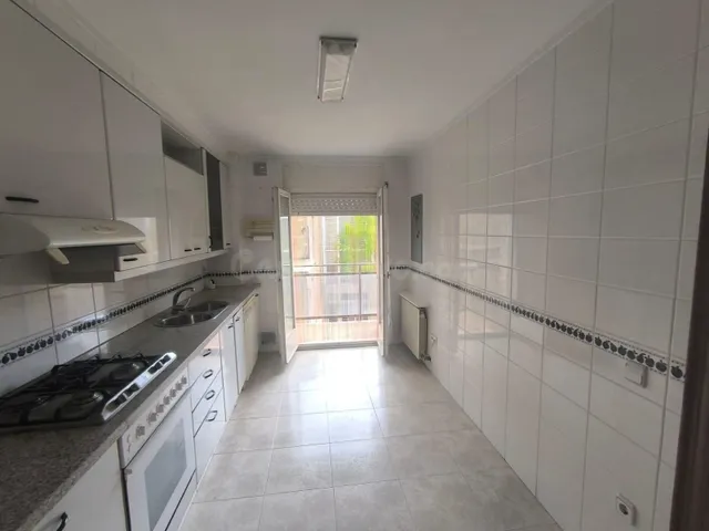 PISO EN VENTA CON PARQUING Y TRASTERO OPCIONAL