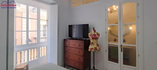 Preciosa vivienda en pleno centro.-Zona Plaza San Antonio — 13