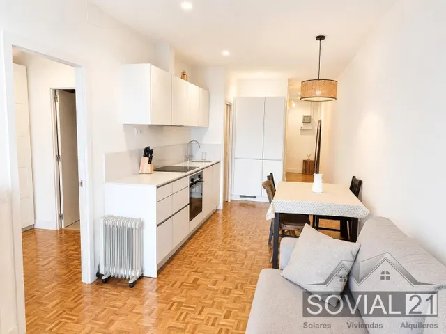 Piso reformado con mucho estilo junto a la plaza Sanllehy — 17