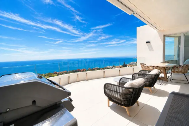 ÁTICO DÚPLEX CON VISTAS INCREIBLES - foto 2