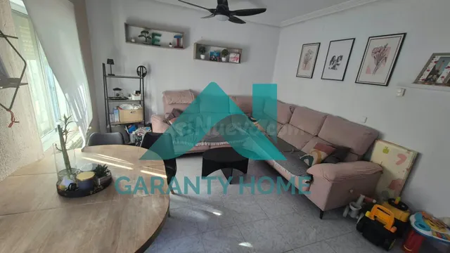 ¡SE VENDE PISO EN PLANTA BAJA CON PATIO! - foto 3