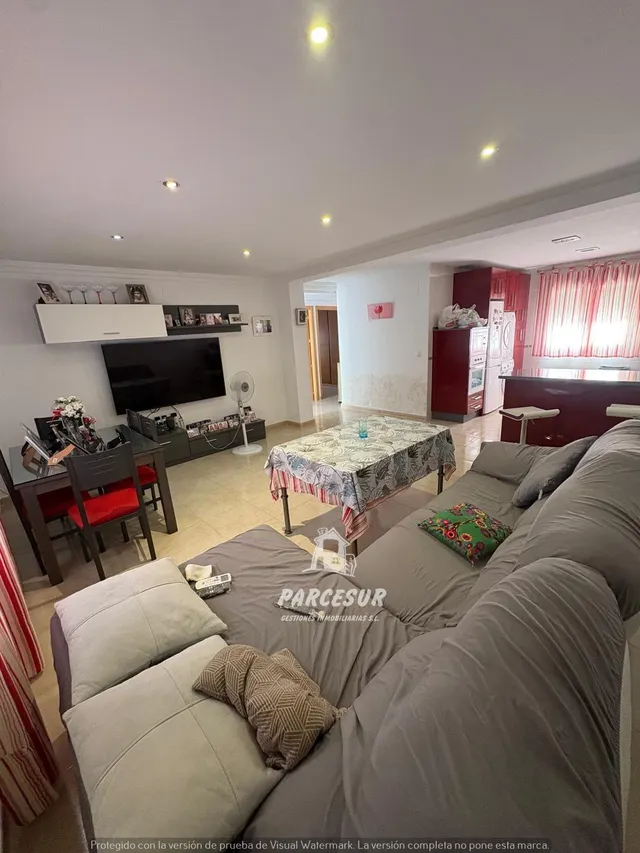 Finca de 1.250 m2 con 2 casas independientes y piscina — 22