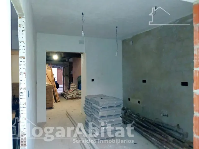 Casa semireformada con terraza y garaje — 17
