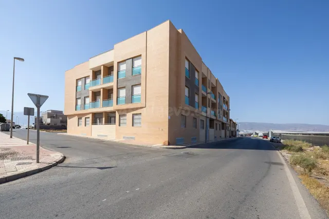 !!Espectacular vivienda en Roquetas de Mar!!