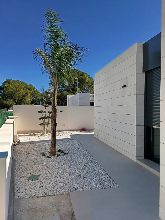 Villa de una sola planta con 3 dormitorios y piscina privada en el campo de golf(Pilar de la Horadada) — 26