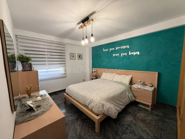 Piso en venta calle Riu Montsant — 11