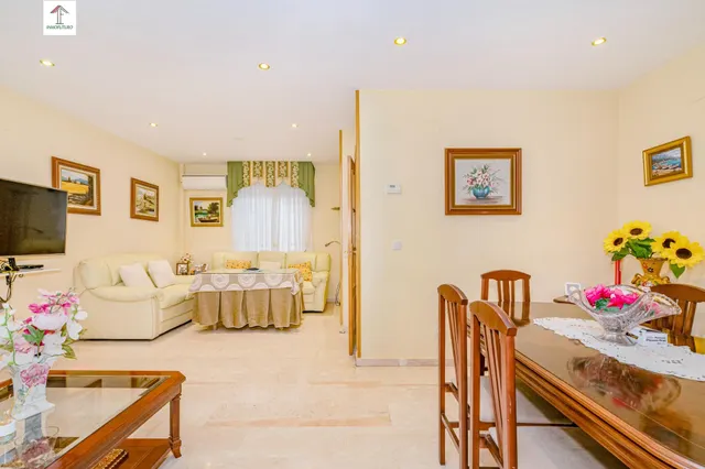 ¡AMPLIA CASA DE 4 DORMITORIOS, 3 BAÑOS Y CALEFACCIÓN CENTRAL EN LA ZUBIA! ✨ — 18