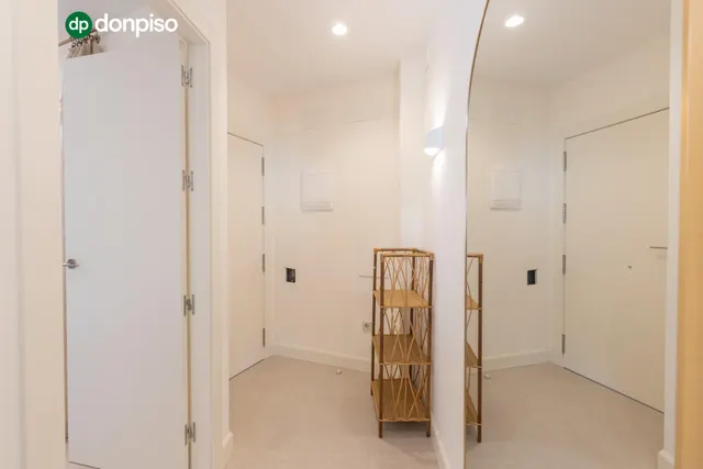 ¡exclusivo apartamento en primera linea de playa con reforma integral de alta gama! — 30