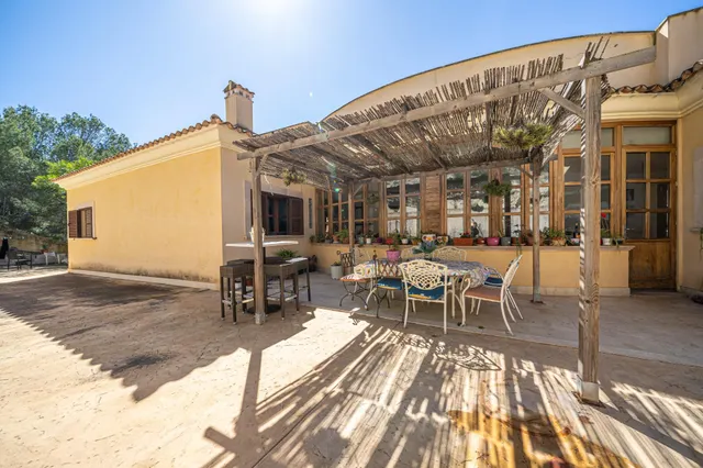 Chalet unifamiliar de 5 dormitorios y 5 baños, con piscina, garaje, ascensor y apartamento de invitados en Peguera (Calvià) — 22
