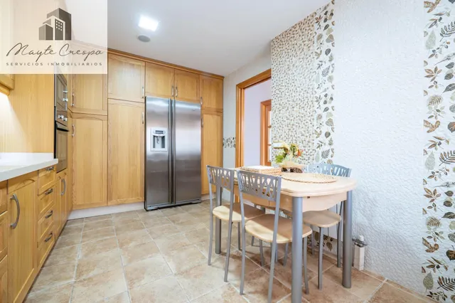 CHALET CON PISCINA Y JARDÍN A SOLO 10 MINUTOS DE GRANADA — 31
