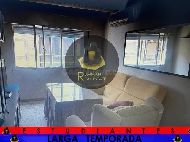 EST / LT/ Piso de TRES dormitorios en Plaza de Toros - foto 5