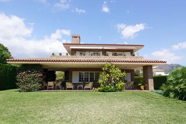 Más que una villa señorial: un oasis de 2.700 m2 a 600 metro