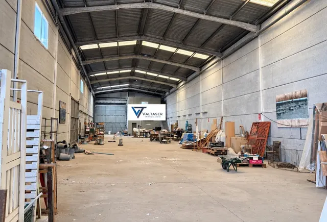 NAVE VENTA LA POBLA DE VALLBONA