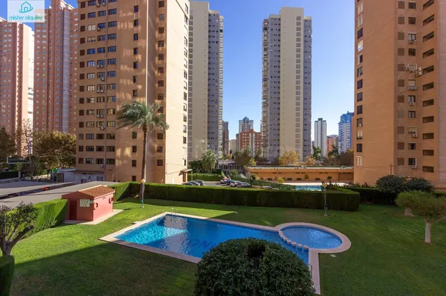 BENIDORM ,SITIO MUY TRANQUILO CON PISCINA Y PARKING IDEAL TU - foto 5