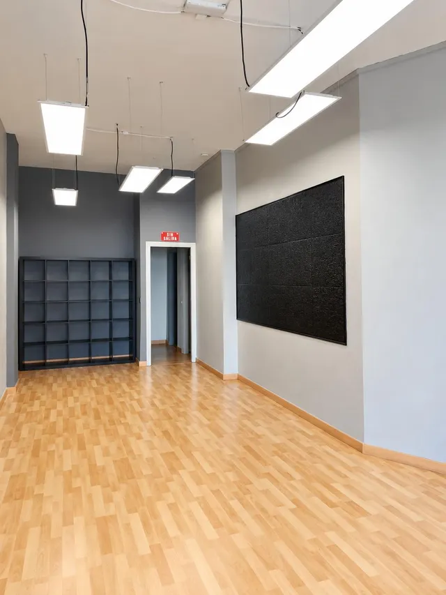 Local comercial en Avenida de los Menceyes, La Laguna — Venta o alquiler — 7