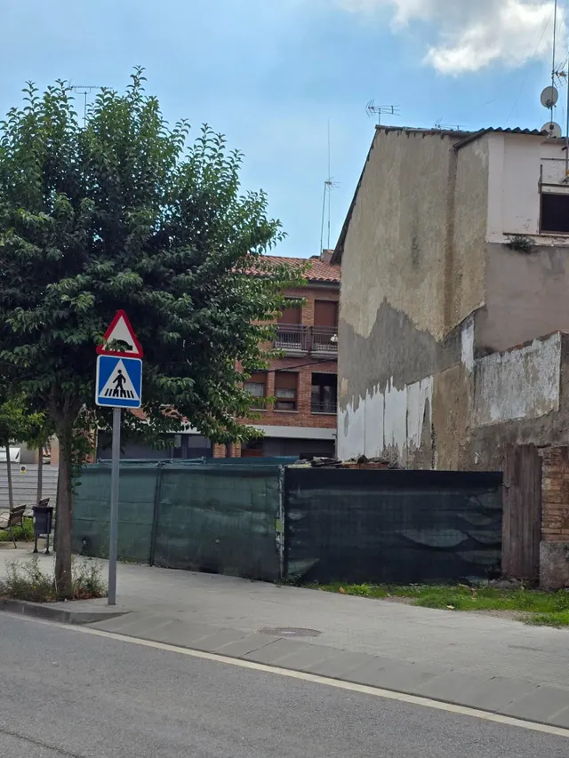 Solar para edificar 2 casas o 4 pisos — 11