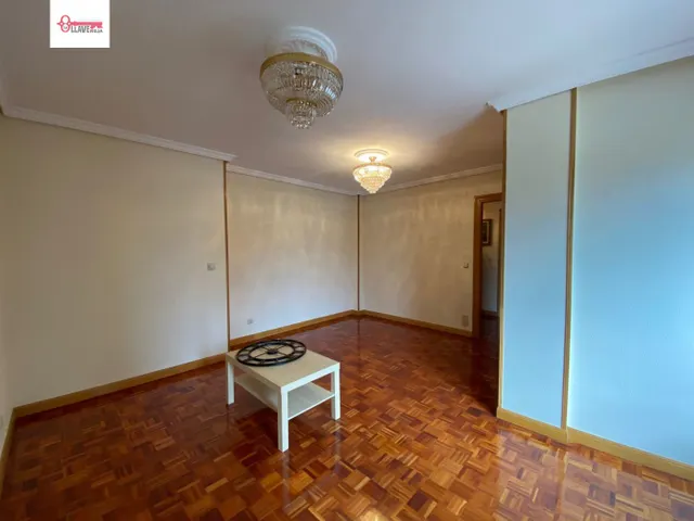 En Burgos C/ Alfareros. Se alquila precioso piso de cuatro habt, baño, aseo, garaje. — 7
