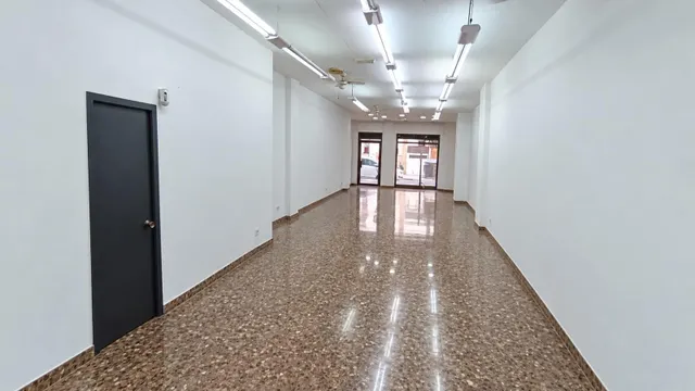 Local comercial de 482 m2 en alquiler junto al mercado de ruzafa – ideal para supermercado — 30