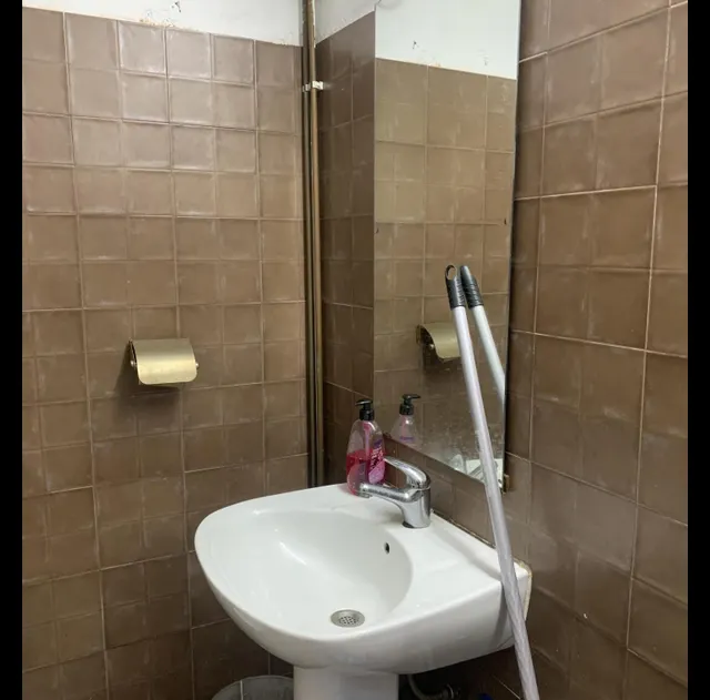 Local comercial - Santa Coloma de Gramenet (Santa Rosa) — 8