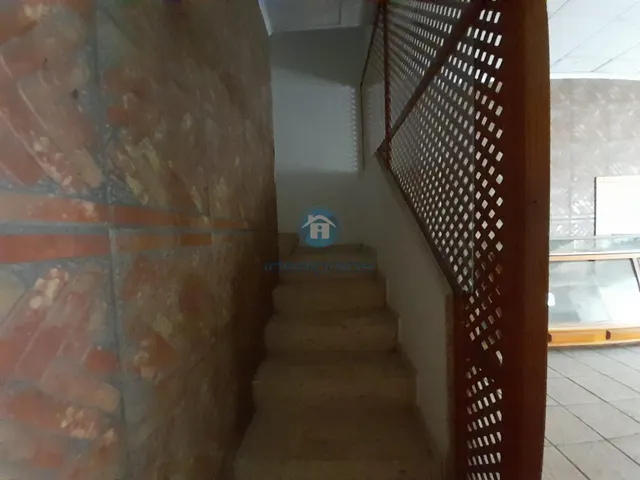 GRAN LOCAL EN ALTOZANO — 8