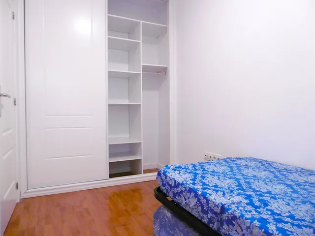 VIVIENDA DE 2 DORMITORIOS TOTALMENTE AMUEBLADA Y EQUIPADA — 36