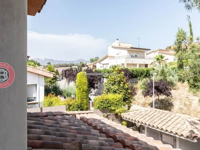 Chalet 5 habitaciones 430m² en venta - Carretera Igualada — 36