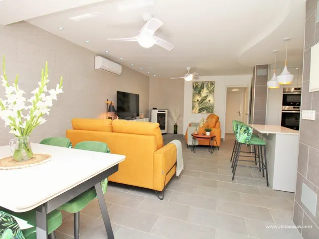 Bungalow Lola de 3 Dormitorios Totalmente Renovado con Solár - foto 4