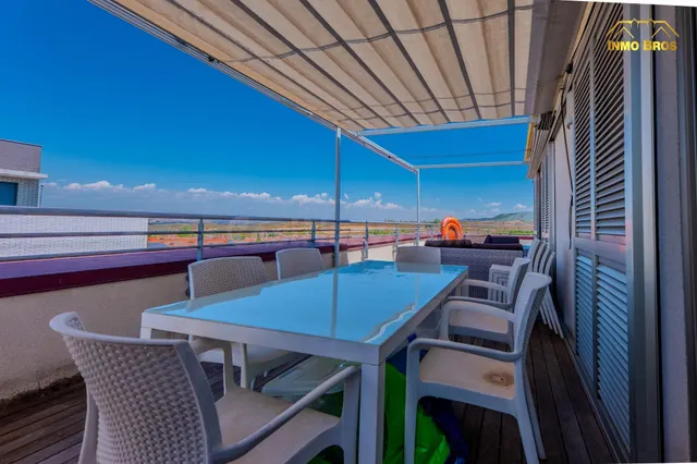 ATICO EN LOS VALLES CON 104 M2 DE TERRAZA Y VISTAS INMEJORAB - foto 2