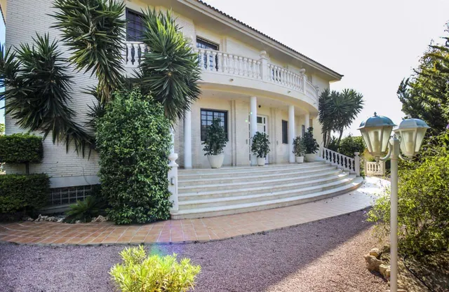 Villa 5 habitaciones 865m² en venta - Zona Sierra Helada - foto 5