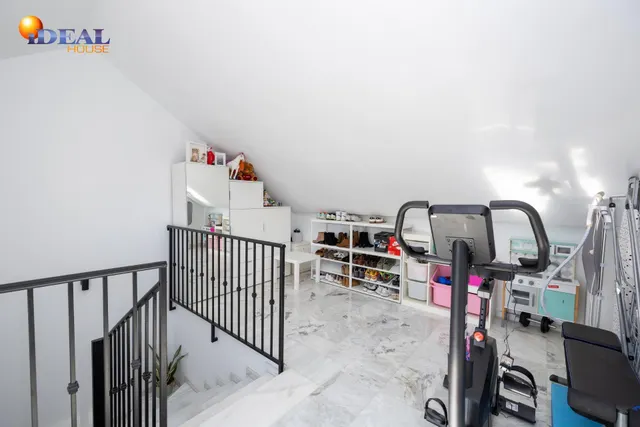 MARAVILLOSA CASA  A POCOS MINUTOS DEL CENTRO DE LA ZUBIA — 37