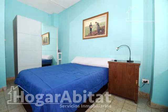 MAGNIFICA CASA CON TERRAZA Y LOCAL COMERCIAL EN EL CENTRO — 23