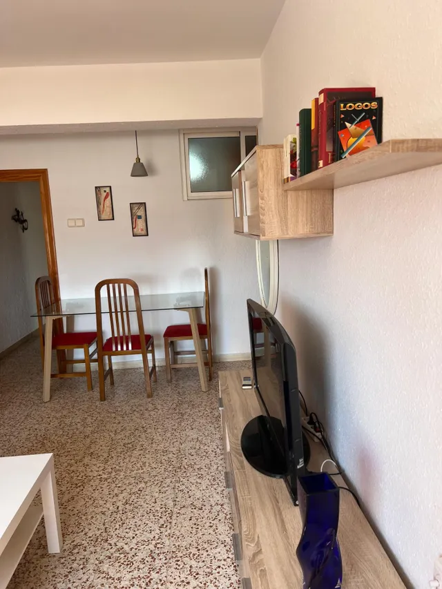 SE ALQUILA PISO PARA LARGA TEMPORADA — 16
