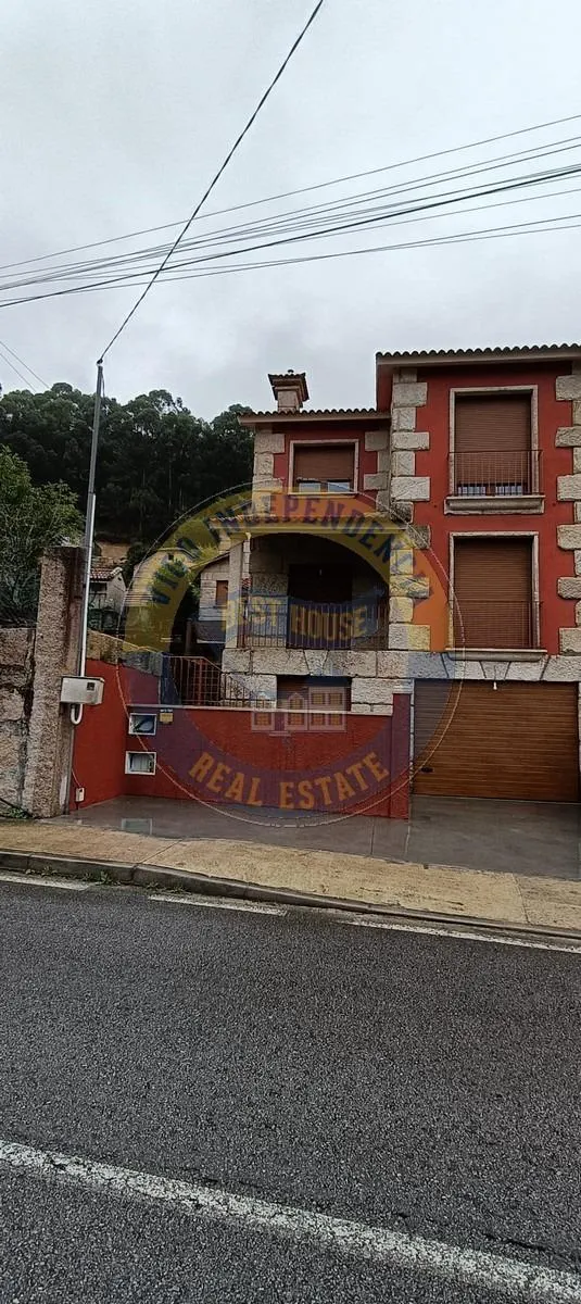 ¡EXCLUSIVA! Encantadora casa PAREADA en Moaña con vistas al mar y la montaña. — 40
