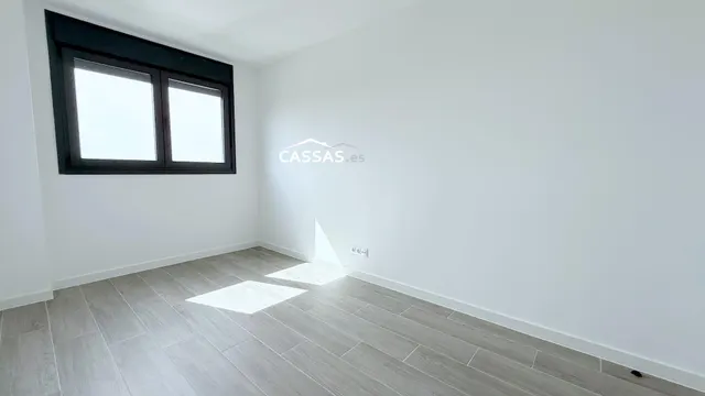 ALOVERA - Obra nueva. Ático con terraza de 7m2, 3 habitaciones, 2 baños, 2 plazas de garaje, Trastero y piscina. — 25