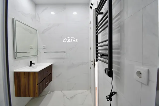 ZONA CENTRO– Planta baja Reformado a estrenar con 2 habitaciones y 2 baños. — 24