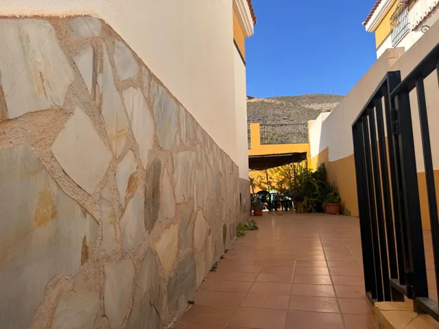 Exclusivo chalet independiente con apartamento en Castell de Ferro, la joya de la Costa Tropical — 14