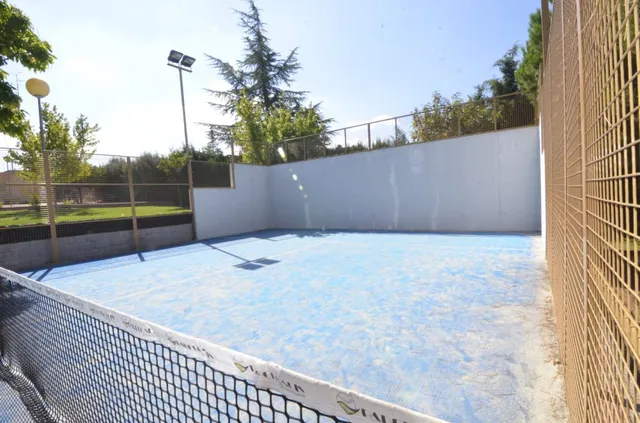 Urbis te ofrece un terreno Urbano en venta en Carrascal de Barregas zona URB. PEÑASOLANA, Salamanca. — 12