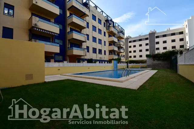 Playa a escasos 100 metros en este luminoso apartamento con terraza y piscina — 41