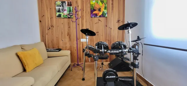 Magnífica vivienda adosada con garaje, patio y buhardilla en - foto 5
