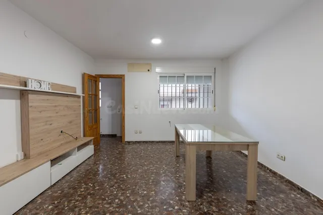 ¡FANTÁSTICA UNIFAMILIAR ADOSADA CON GARAJE EN MARACENA! - foto 5