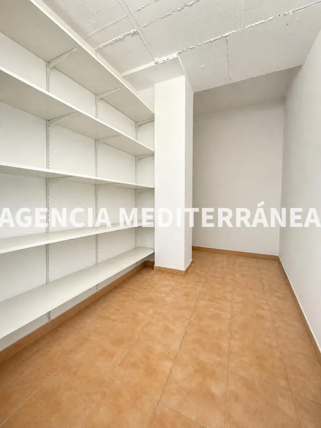 Plaza de Garaje Doble + Trastero Grande en Edificio Solymar - La Pobla de Farnals — 2