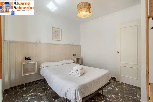 PISO CON LICENCIA TURISTICA EN CALLE NAVAS — 10