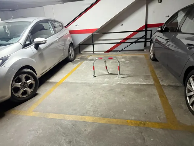 PLAZA GARAJE EN ZONA EXPOSICION, A POCA DISTANCIA DEL ESTADIO DE FUTBOL MESTALLA — 3